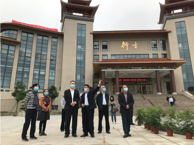 南方報業(yè)傳媒集團(tuán)黨委書記到衍生健康醫(yī)藥產(chǎn)業(yè)園調(diào)研