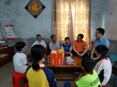 衍生愛(ài) 愛(ài)傳遞 | 衍生集團(tuán)義工隊(duì)開(kāi)展探望老黨員活動(dòng)